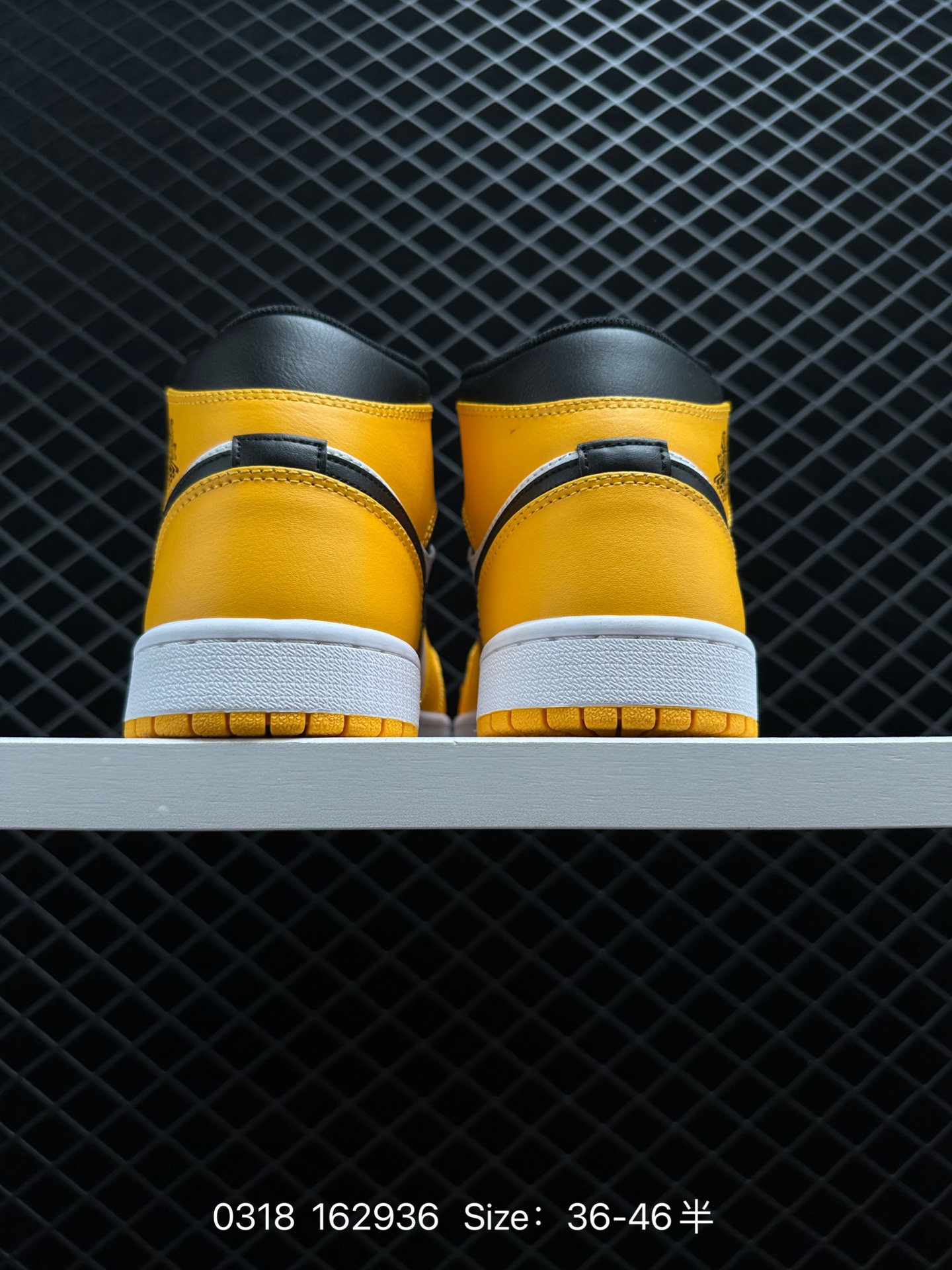 NIKE AIR JORDAN 1 MID AJ1